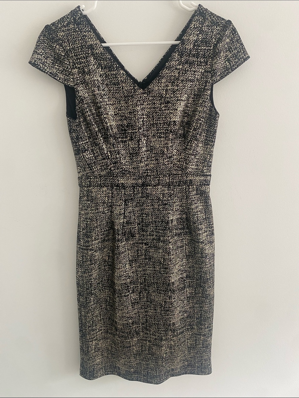 Betsey Johnson Gold & Black Metallic Cocktail Dress Cap Sleeve Back Zip Sz 4